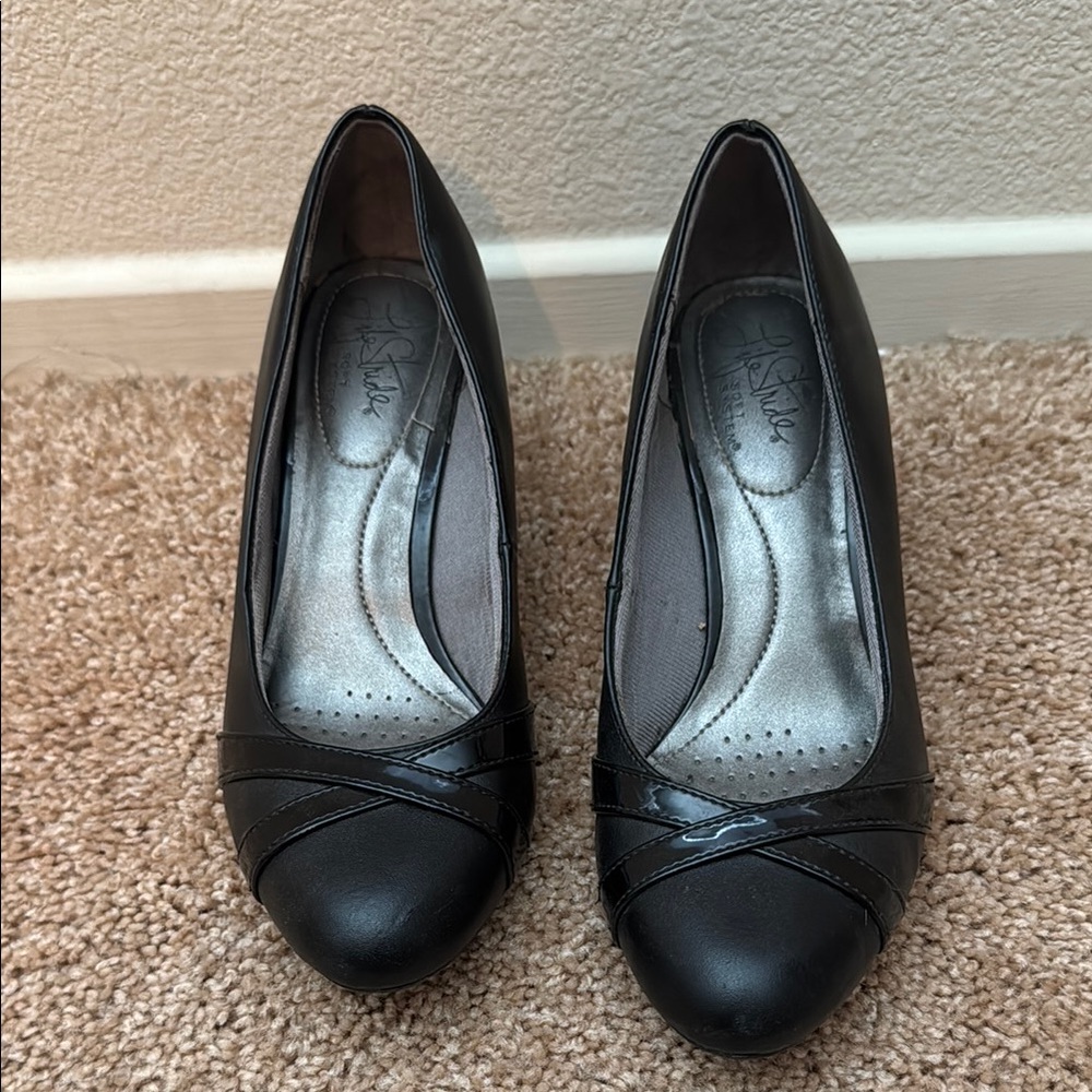 Life Stride Black Heels Sleek Design